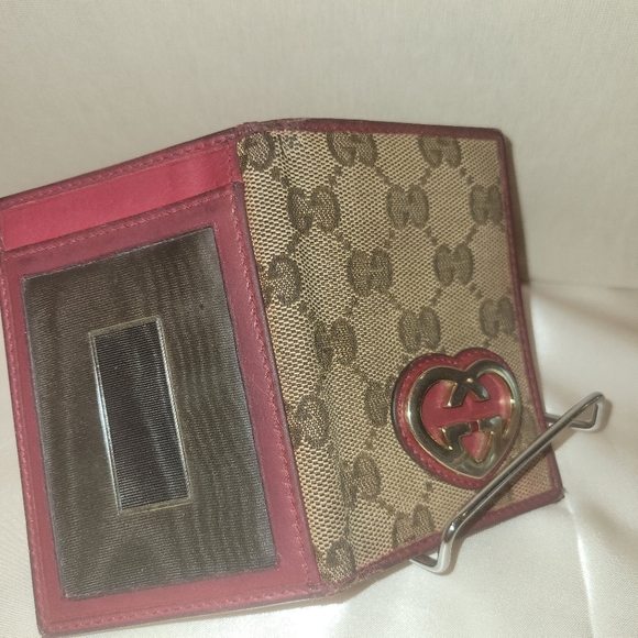GUCCI Interlocking GG Heart CARD HOLDER Red - Picture 5 of 5